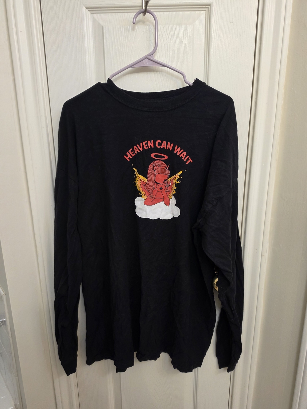 Valfré Black Long-Sleeve Graphic Tee - 'Heaven Can Wait'